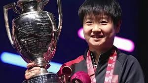 他今天像一位艺术家